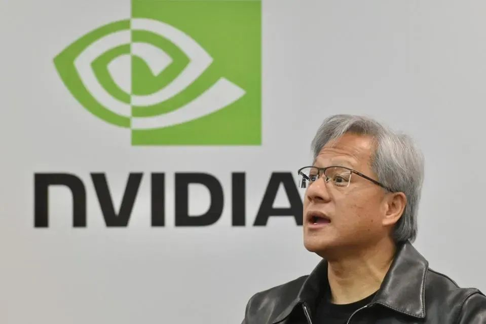 亞杰推薦 | 雙面黃仁勛，如何應對孤獨？